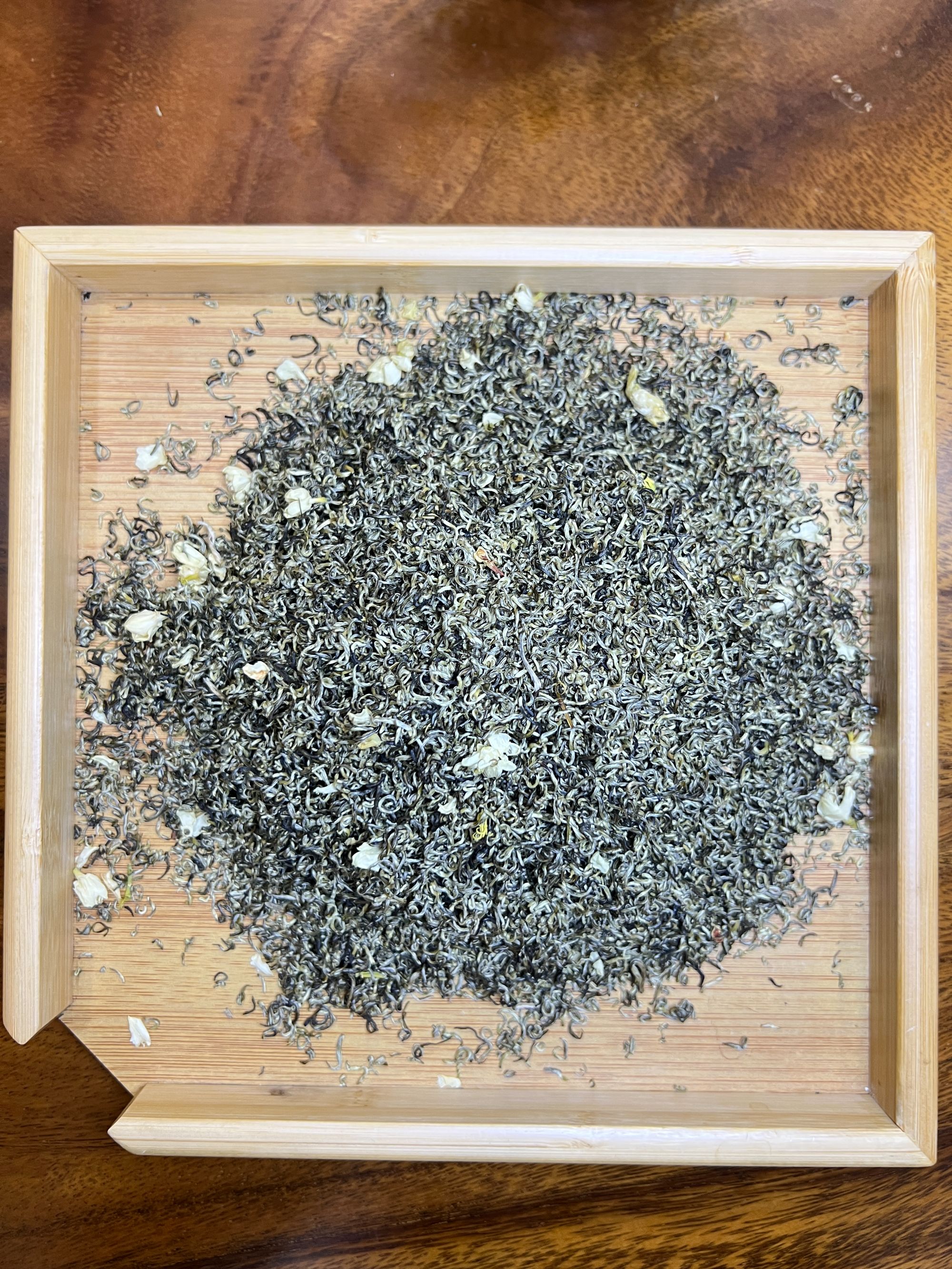 2025年新茶高货茉莉花茶飘雪浓香型耐泡回甘正宗窨制工艺浓郁鲜爽