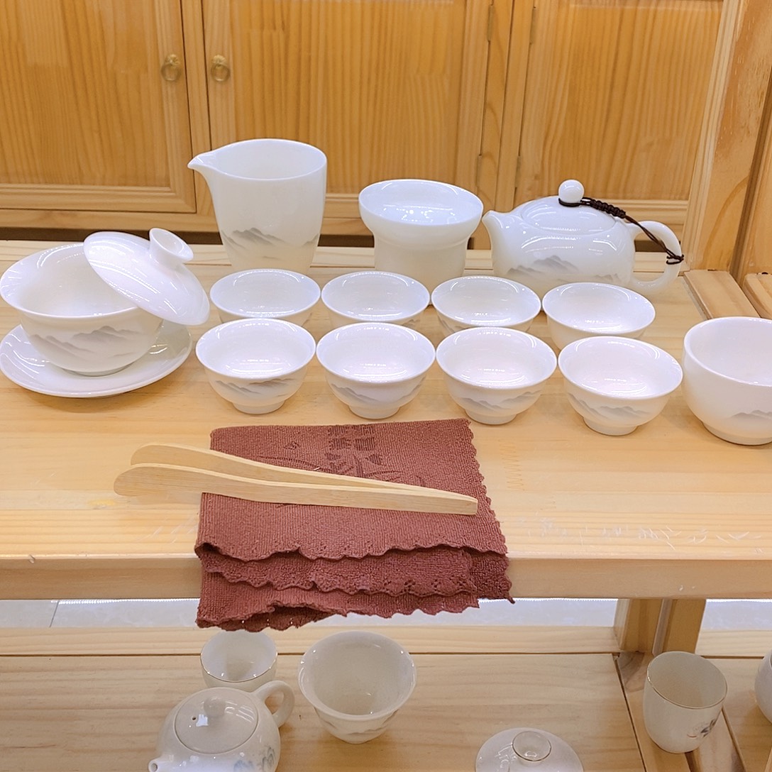 羊脂玉瓷茶具套装