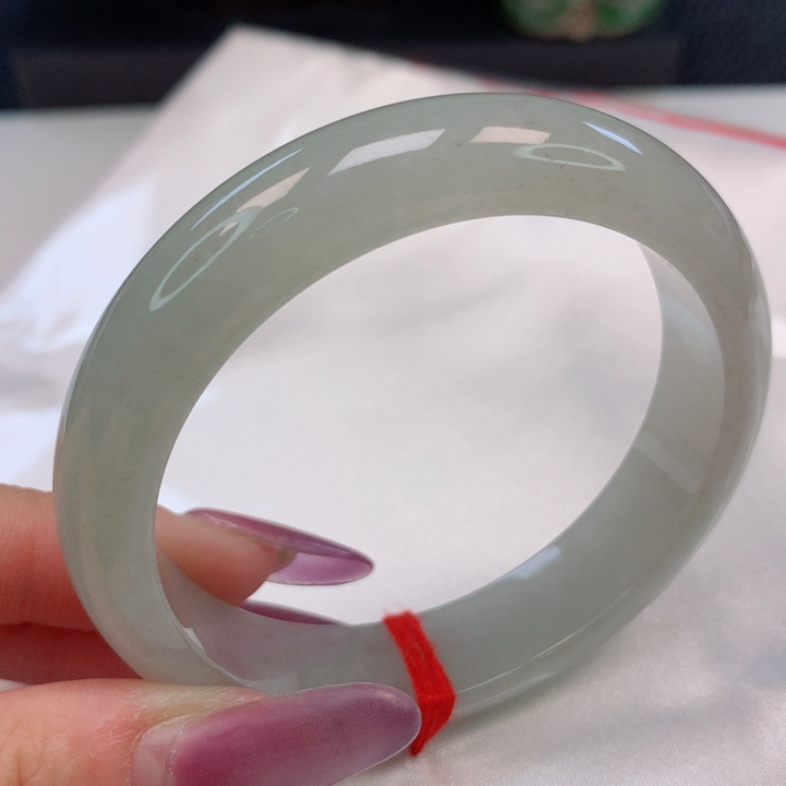 翡翠手镯未镶嵌53圈