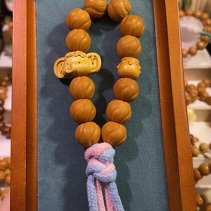 手串猴头核桃卷卷酥卡15小手持小象款