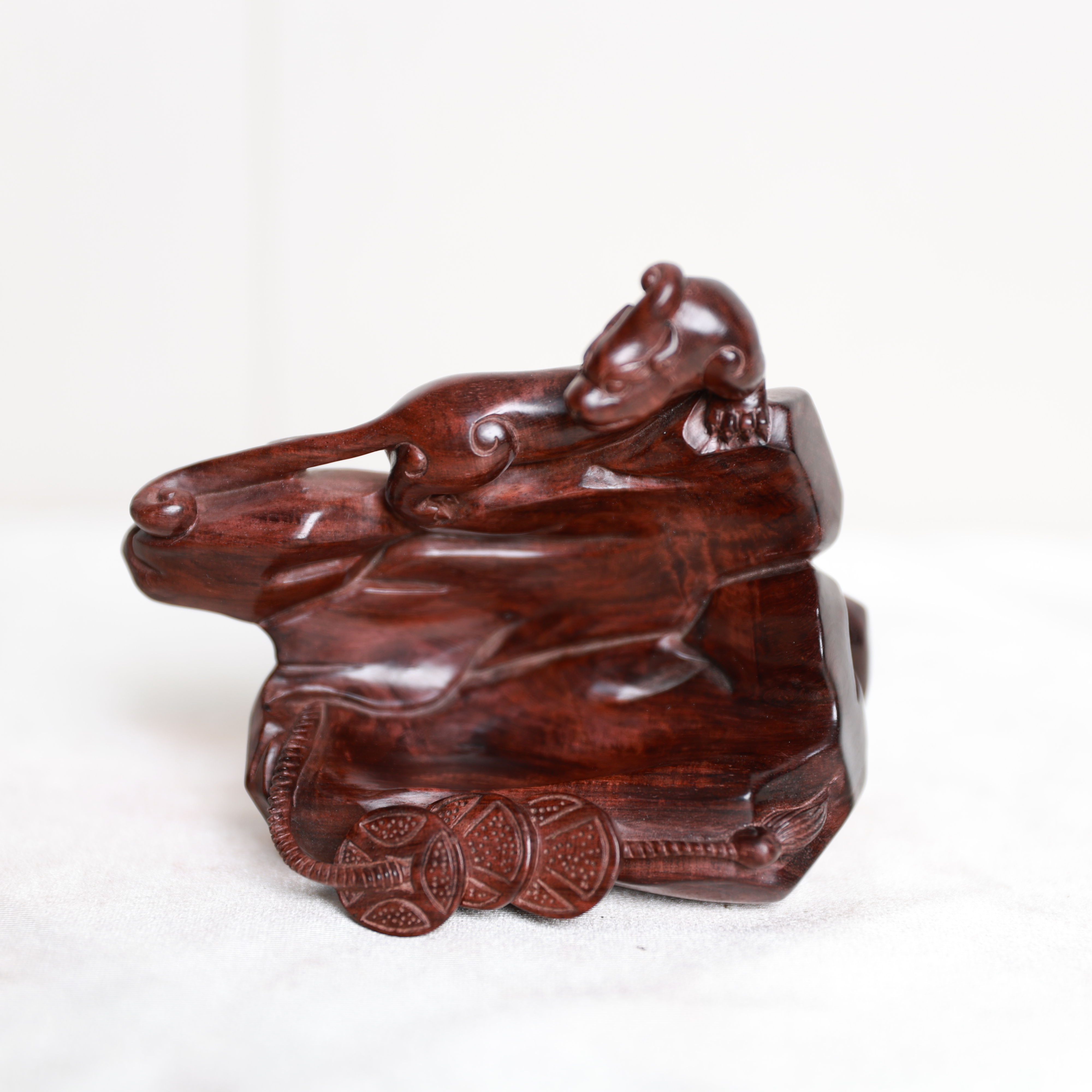 y28716 海南黄花梨-螭龙