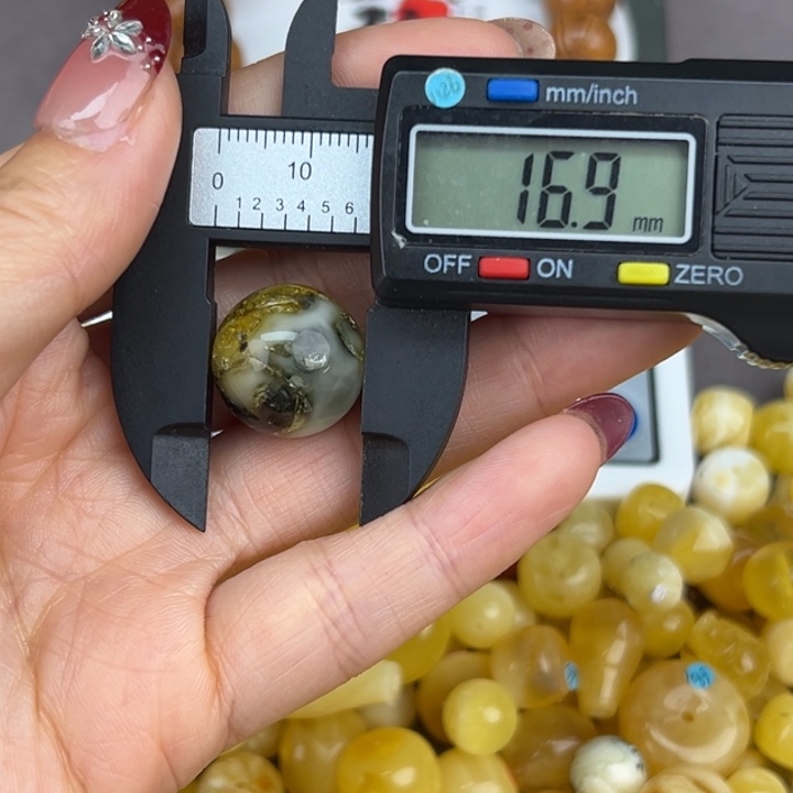 琥珀裸石未镶嵌微瑕162