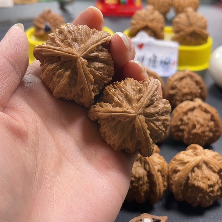 小***吴吊坠文玩核桃拼接白奔