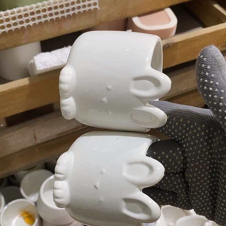 陶盆有孔 瑕疵针孔漏釉介意勿拍外7口 外高7