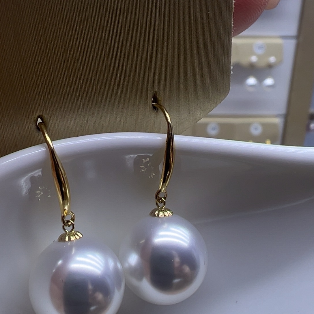 18K金镶嵌耳饰淡水珍珠