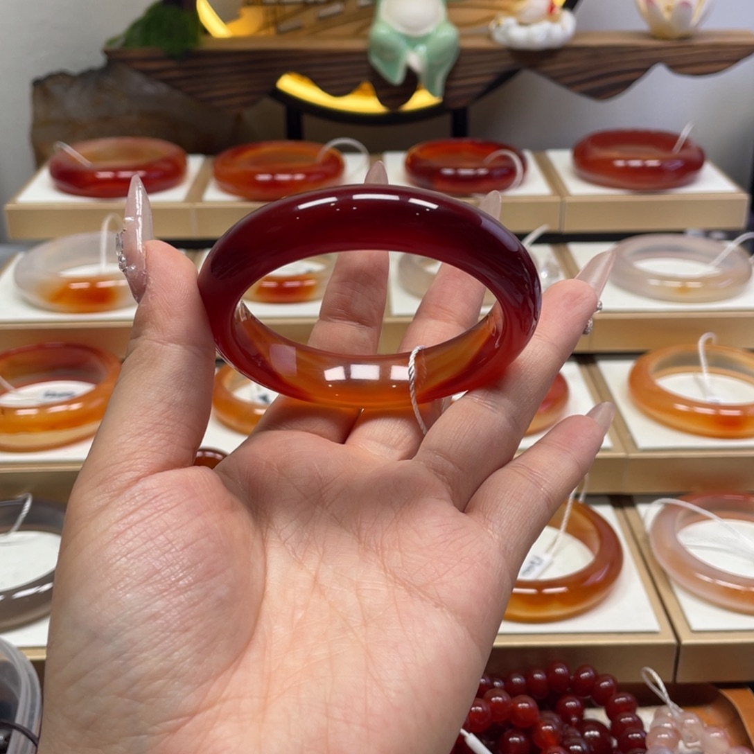 玛瑙/玉髓未镶嵌手镯