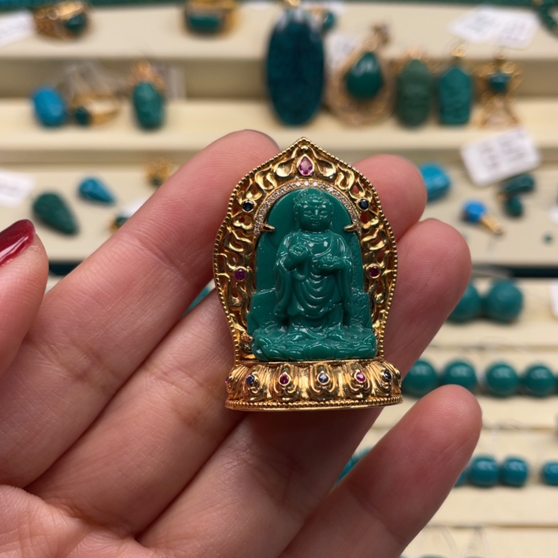 18K金镶嵌绿松石珠宝奇石