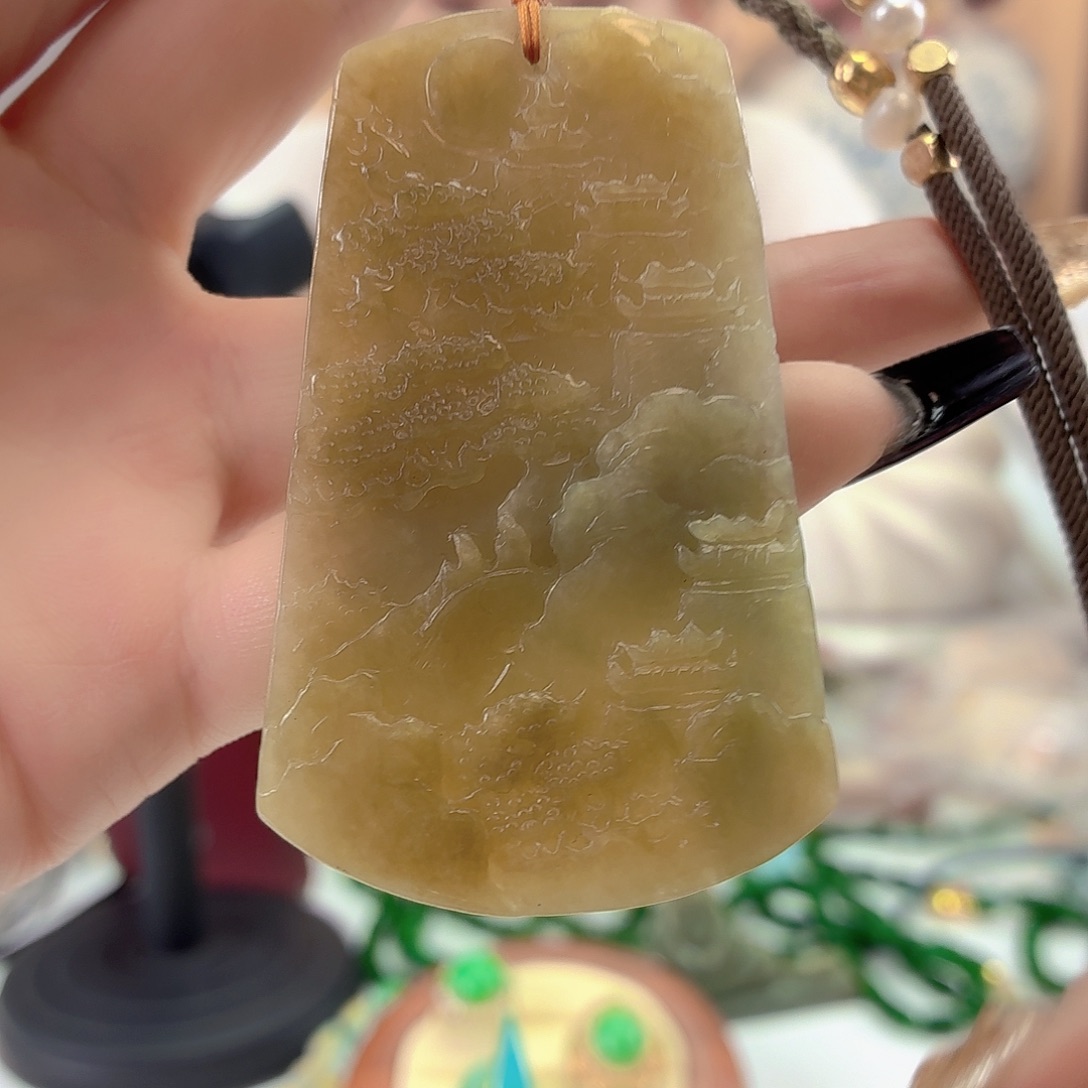翡翠未镶嵌颈饰翡翠
