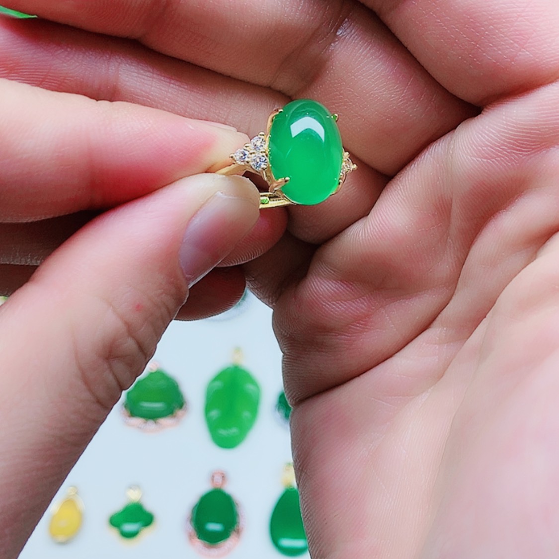 【闪购商品】玛瑙/玉髓颈饰合金