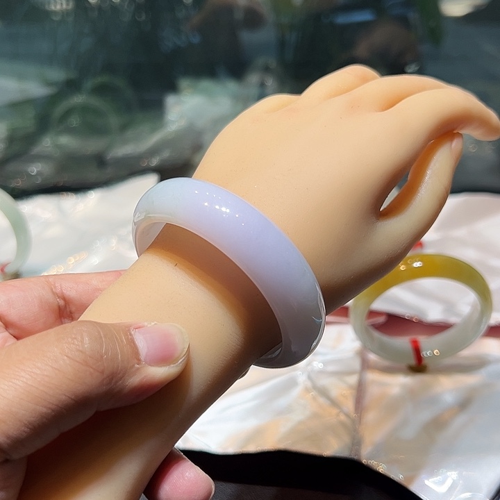 翡翠未镶嵌手镯圈口55/56