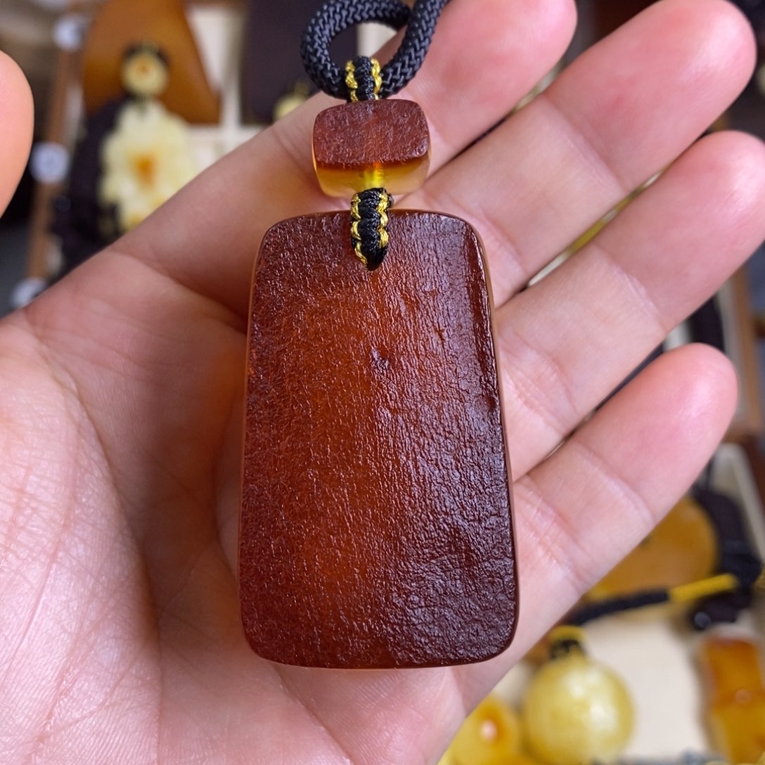 蜜蜡未镶嵌裸石大漠