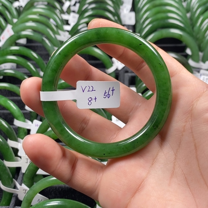 和田玉（碧玉）手镯未镶嵌56+