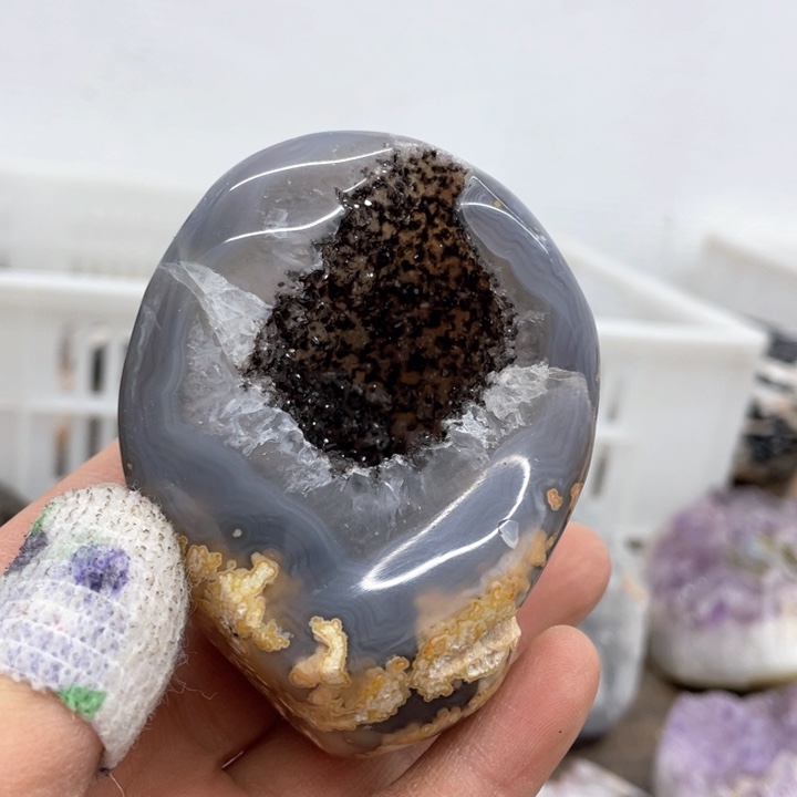 水晶摆件未镶嵌捡漏