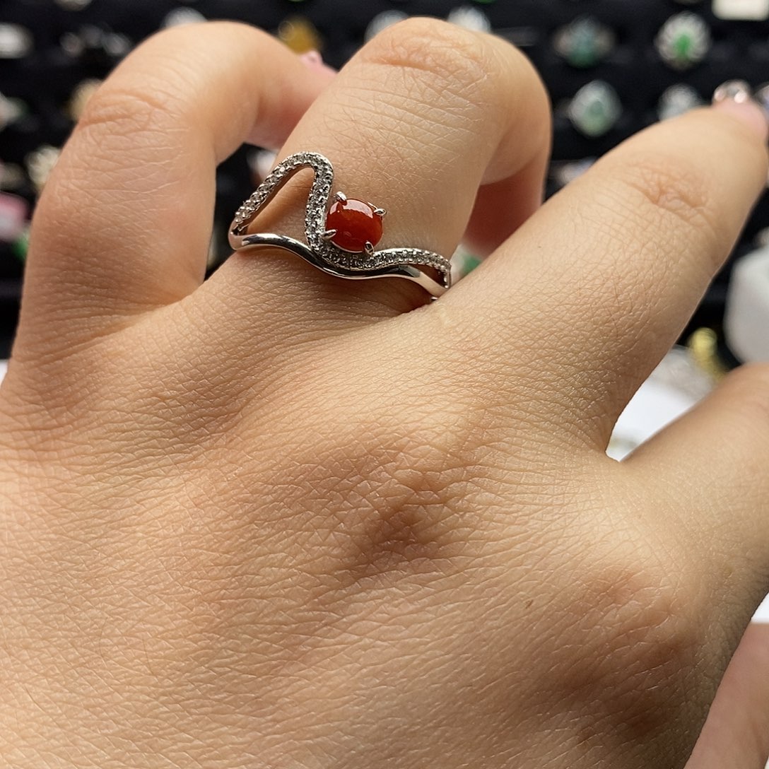 翡翠未镶嵌戒指翡翠