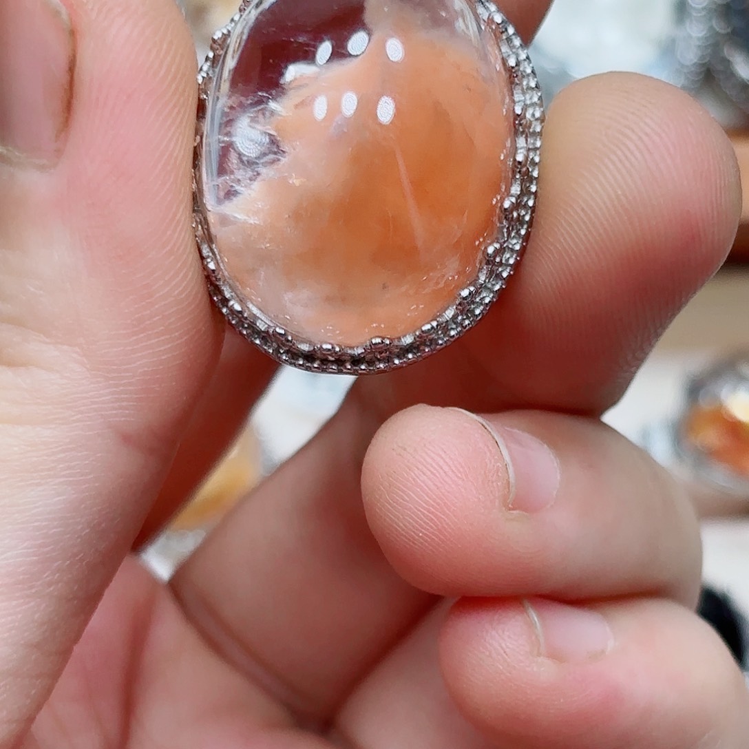 爱***甜未镶嵌颈饰水晶水晶