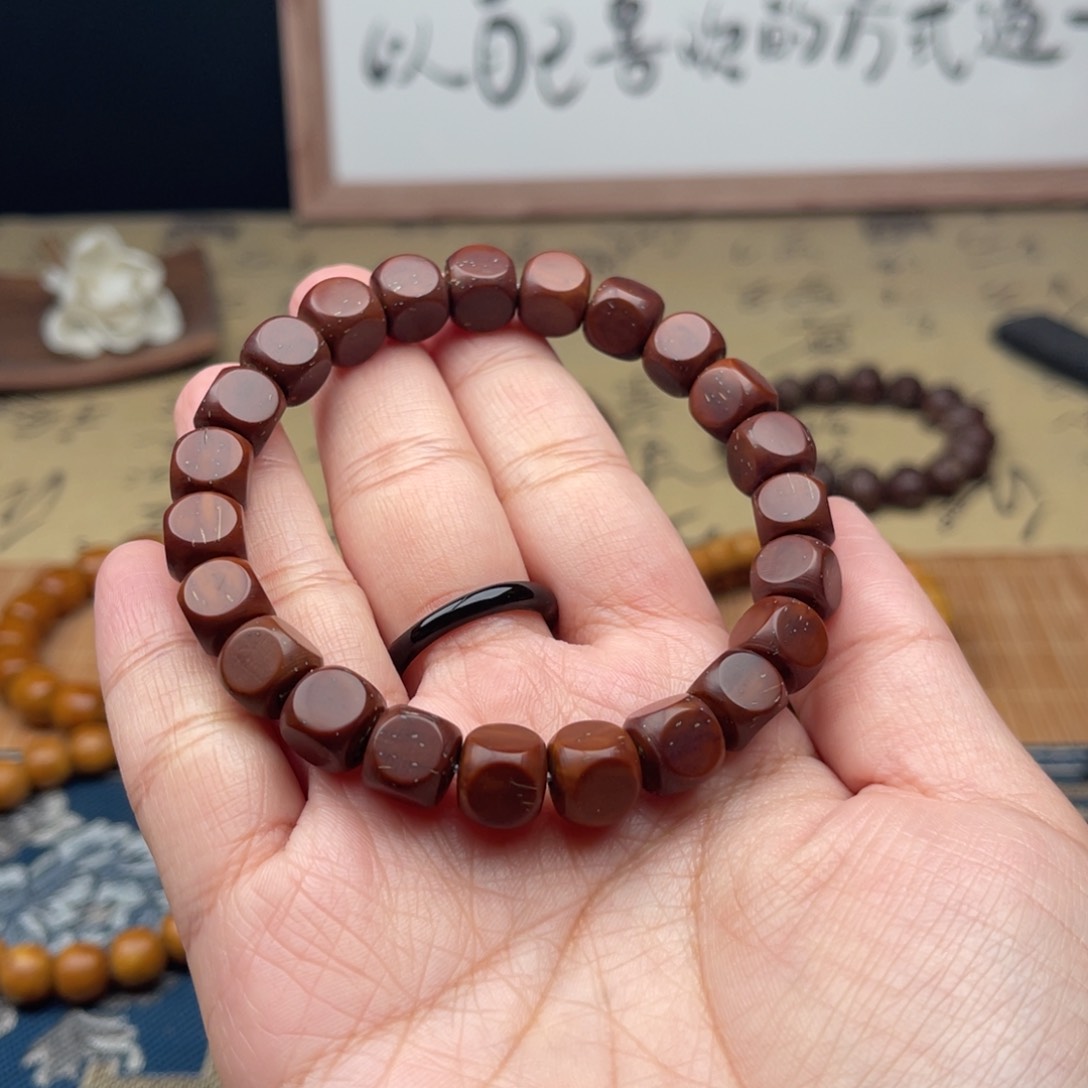 紫金鼠手串实心六方9