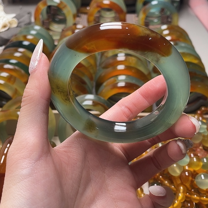 蛇纹石玉未镶嵌手镯56.6