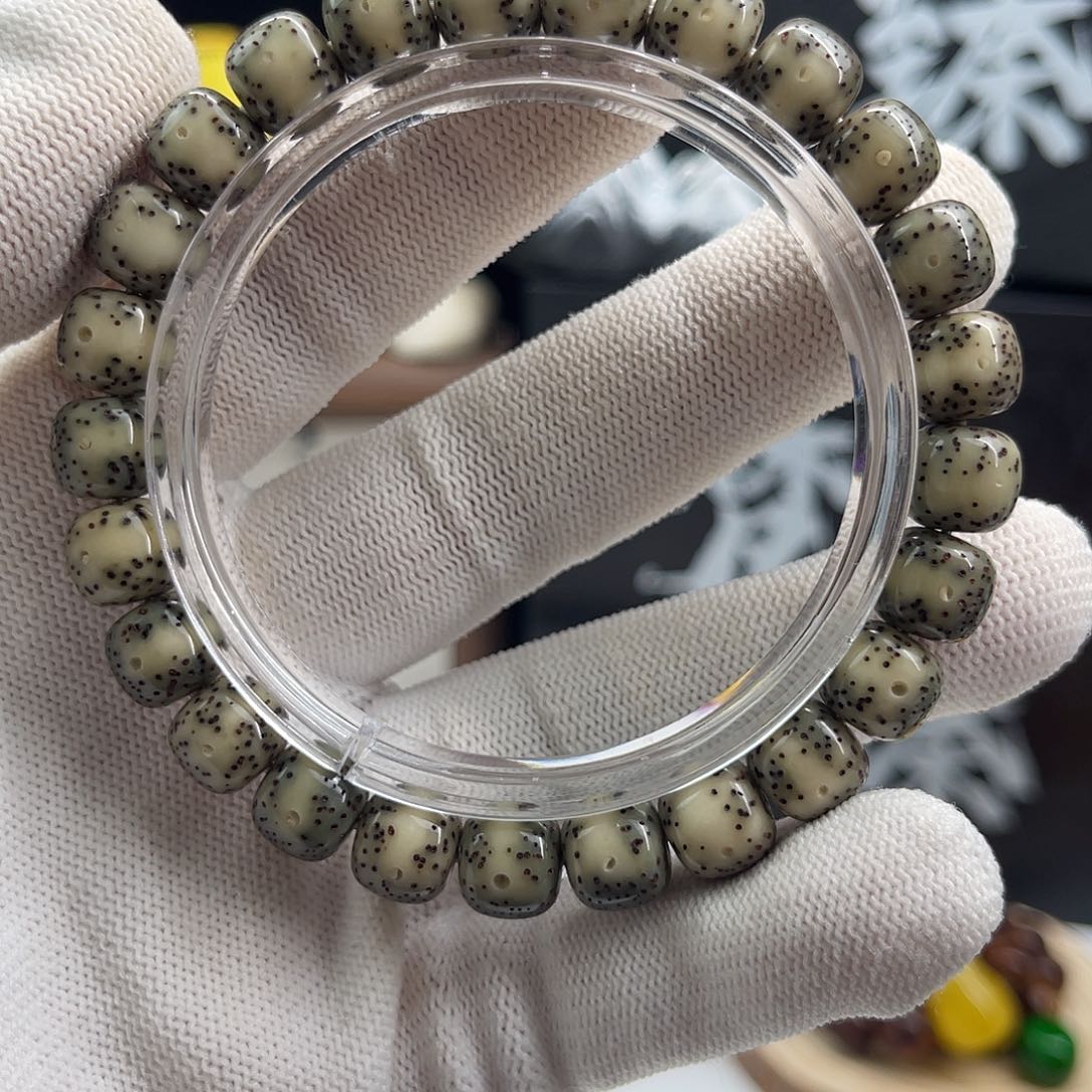 星月菩提手串石玉糯绿一线天正月同枝果9×8