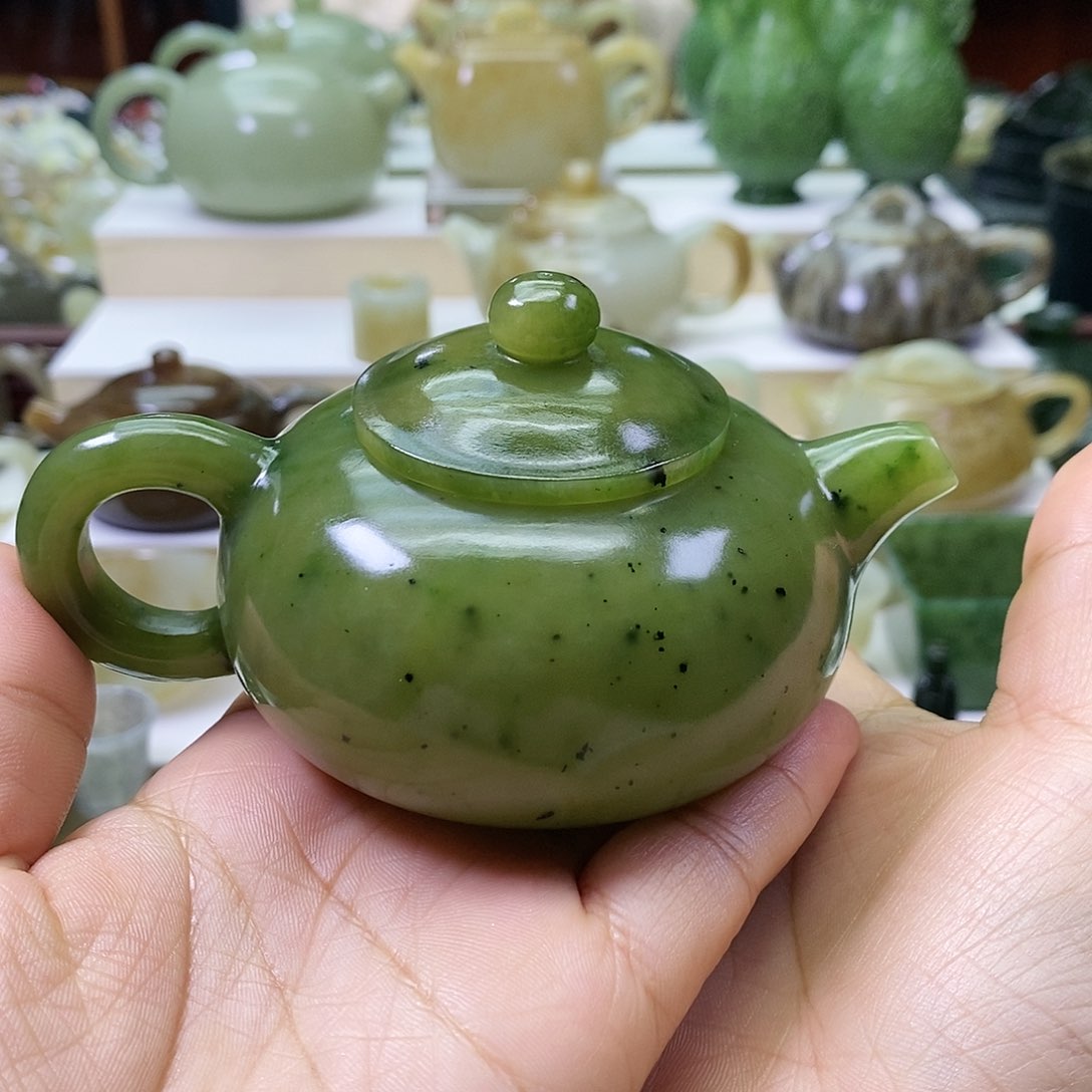 和田玉茶壶  微瑕未镶嵌