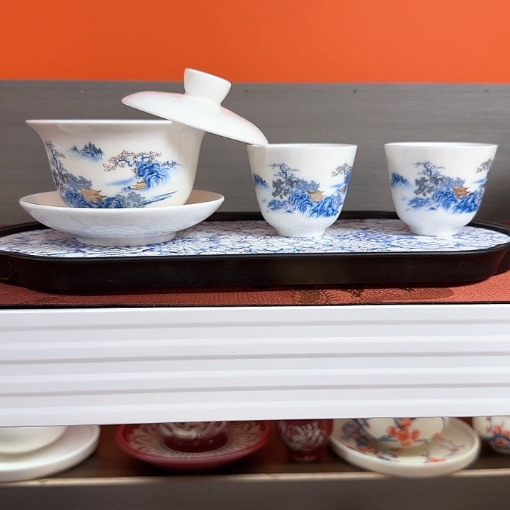 瓷片他还要一年内才