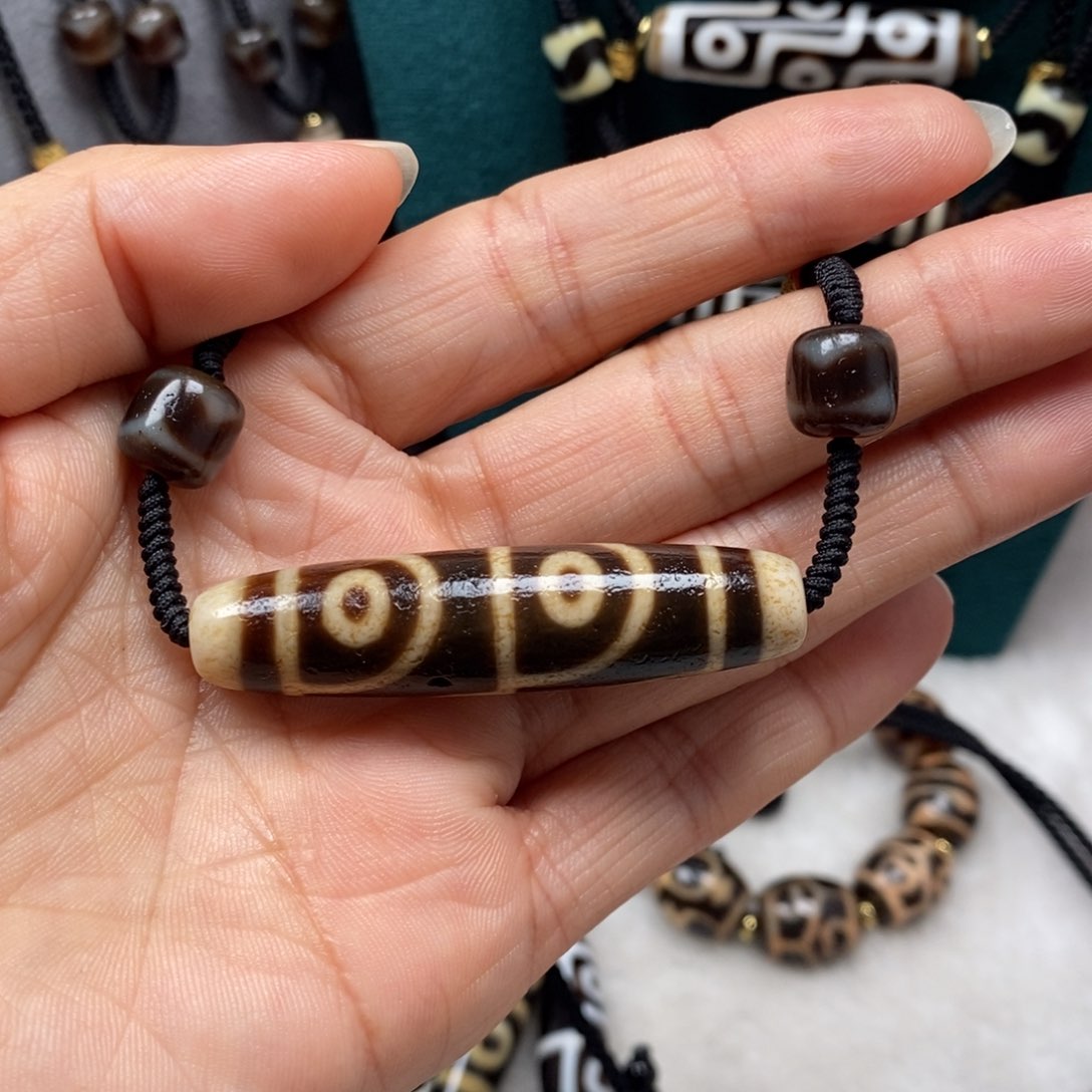 玛瑙/玉髓颈饰合金