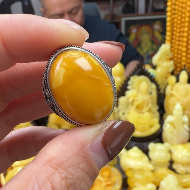 蜜蜡珠宝奇石未镶嵌