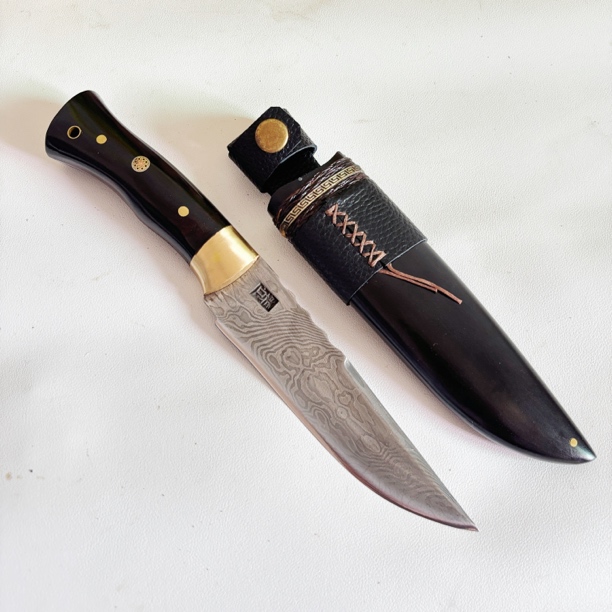 云南手工锻打大马士革割肉小刀野营烧烤刀