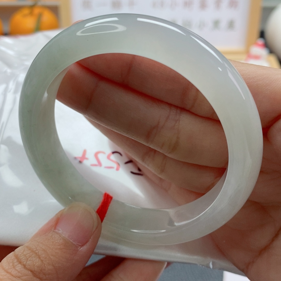 翡翠手镯未镶嵌天然A货翡翠