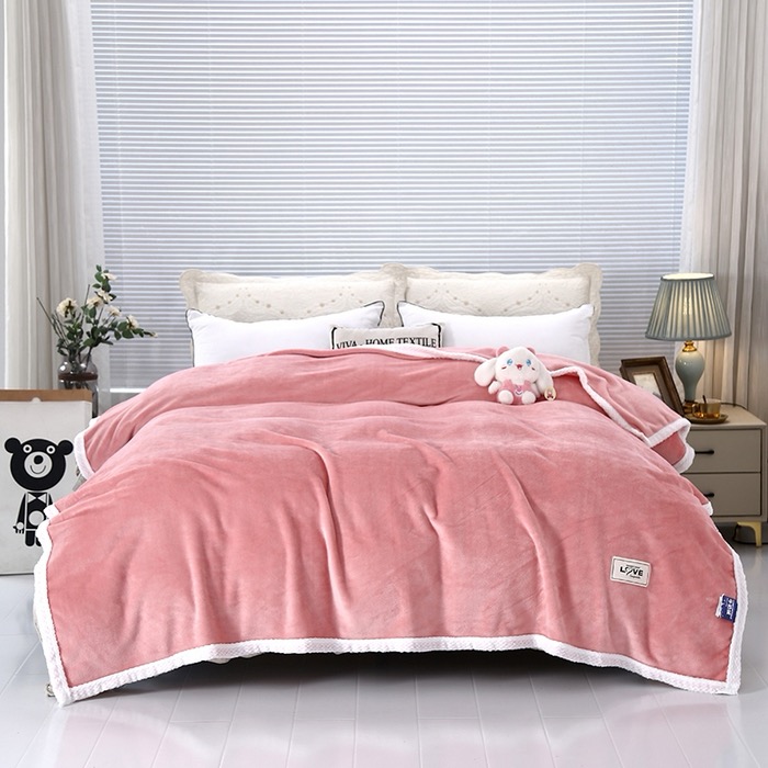 2025年新款纯色包边高克重牛奶绒毛毯 LZ  2