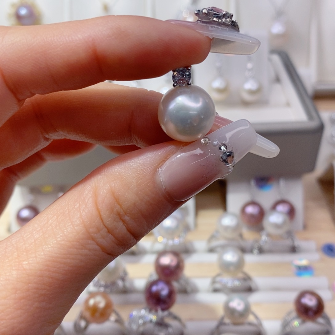 淡水珍珠吊坠(赠链)合金