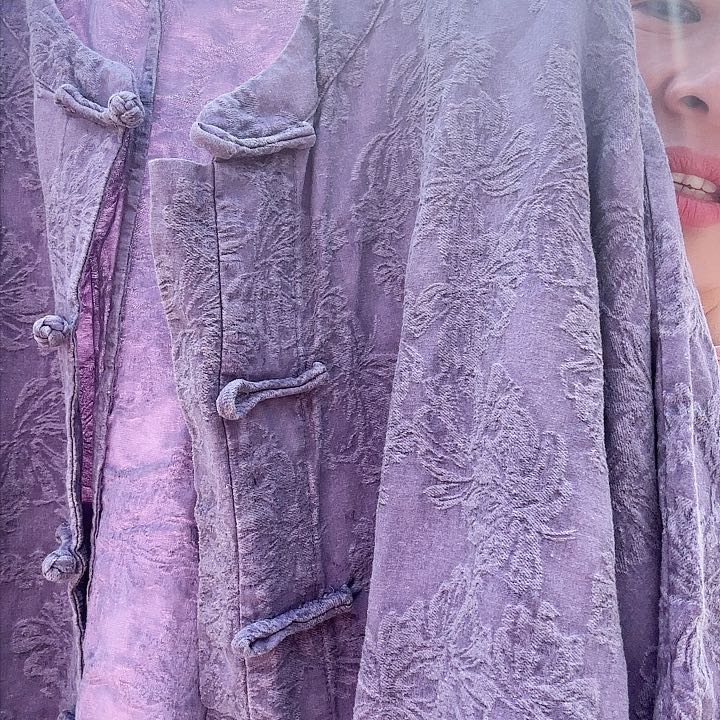 紫色绣花棉麻上衣