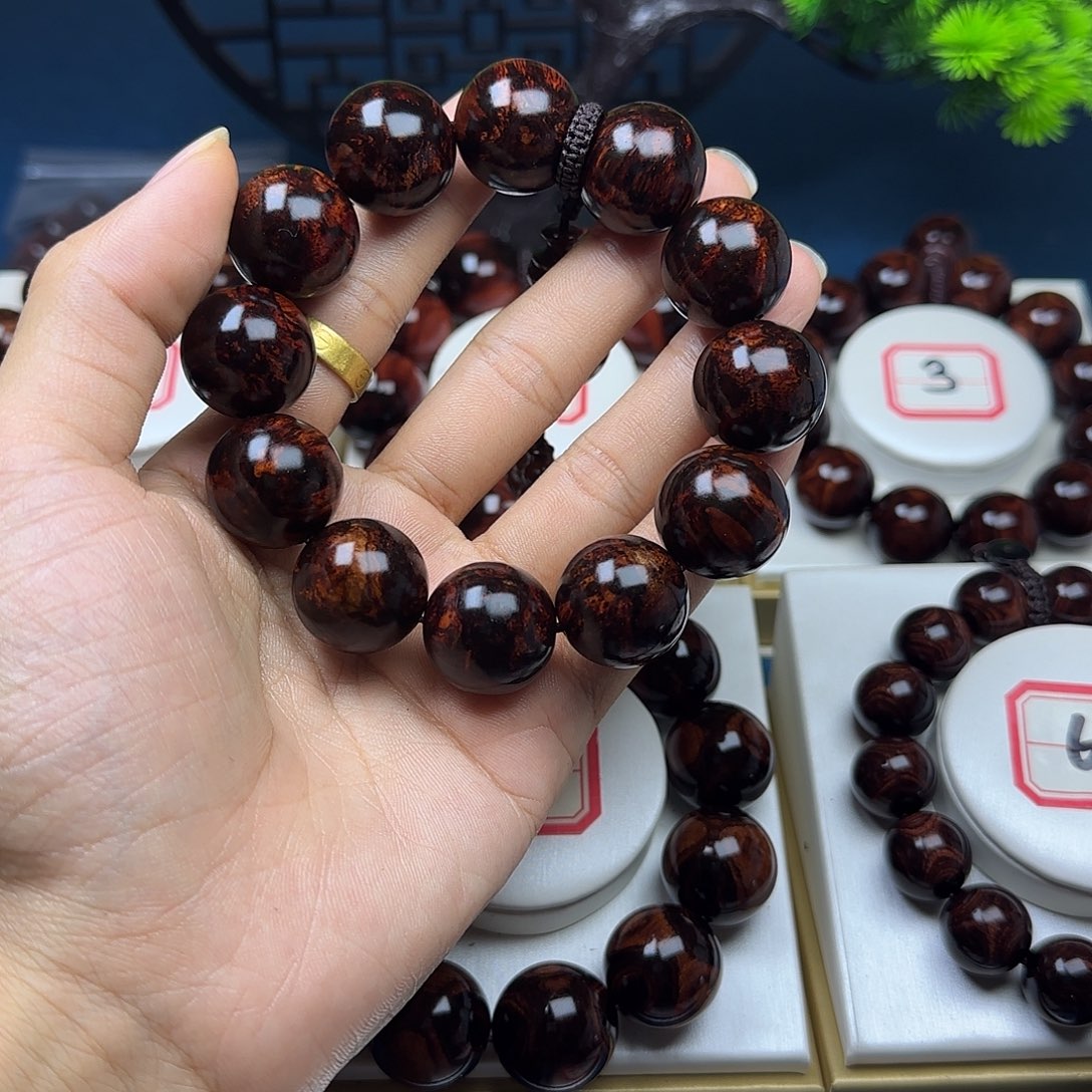 王***飞黄花梨/降香黄檀2.0