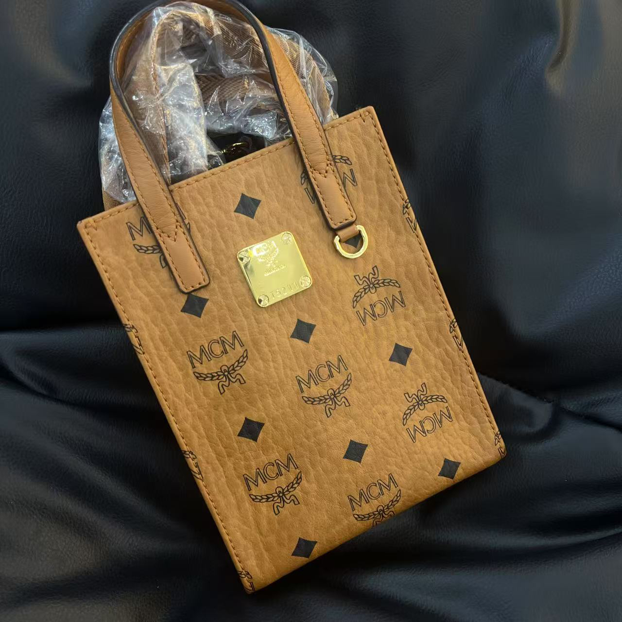 95新 MCM 大麦中古/mcm干邑色小琴谱斜挎包/