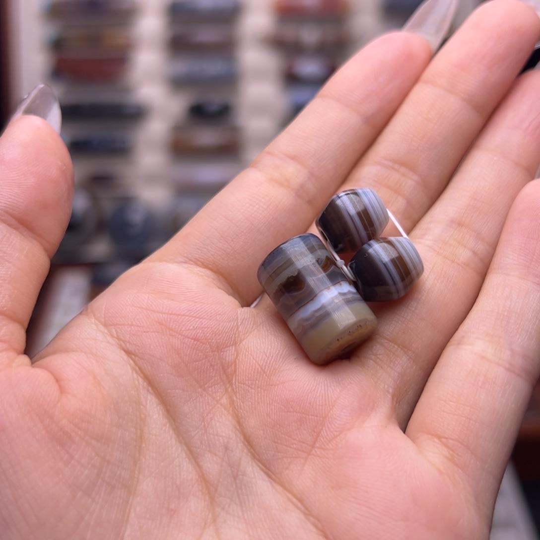 浪***涛玛瑙/玉髓未镶嵌颈饰