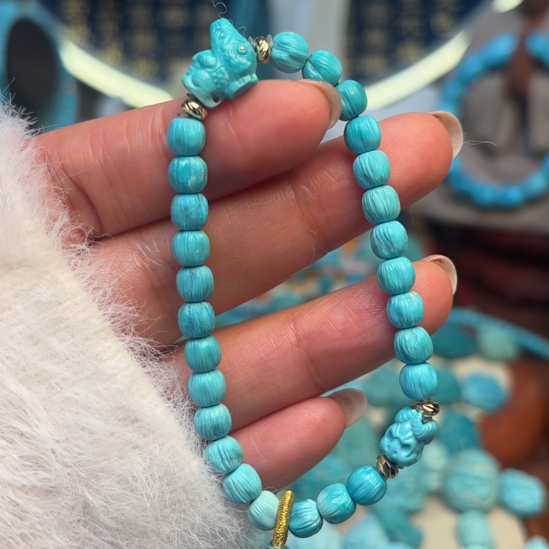 绿松石配饰未镶嵌