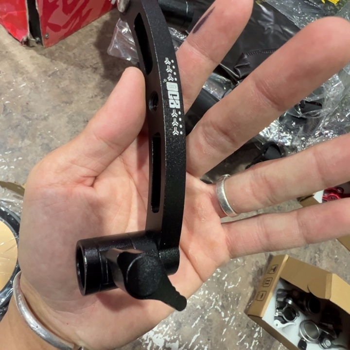 二手800度黑色过桥一个