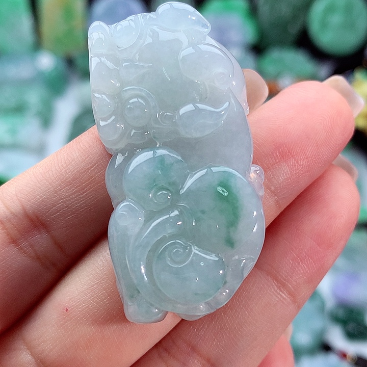 翡翠颈饰未镶嵌翡翠