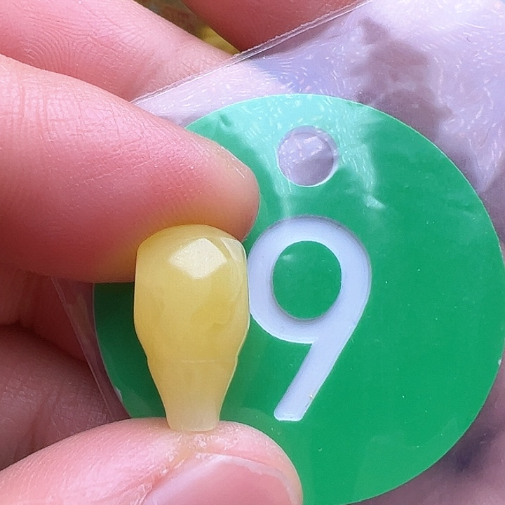 未镶嵌蜜蜡裸石8m m