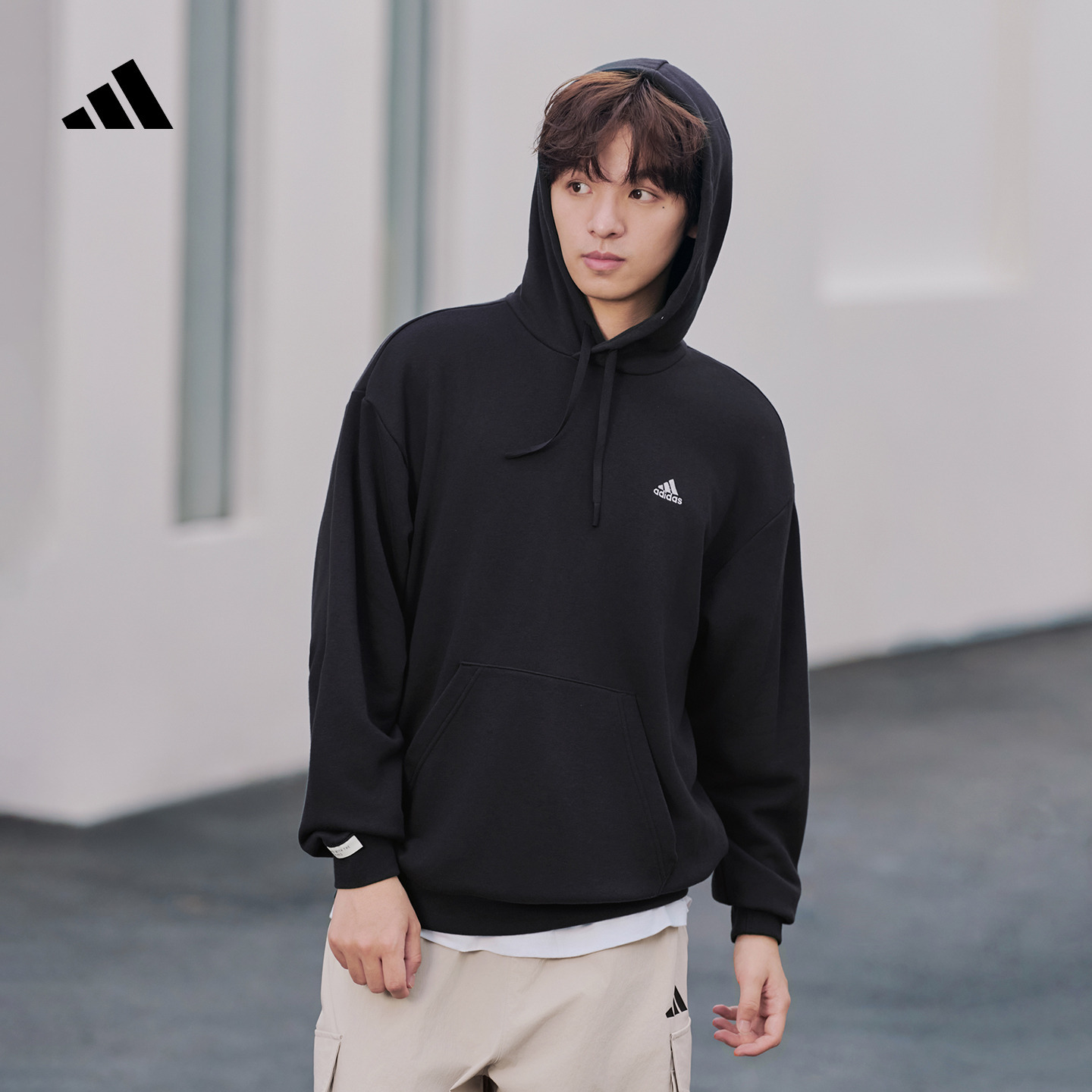 双旦礼遇阿迪达斯舒适加厚毛圈布连帽卫衣套头衫男女款秋冬IV7600