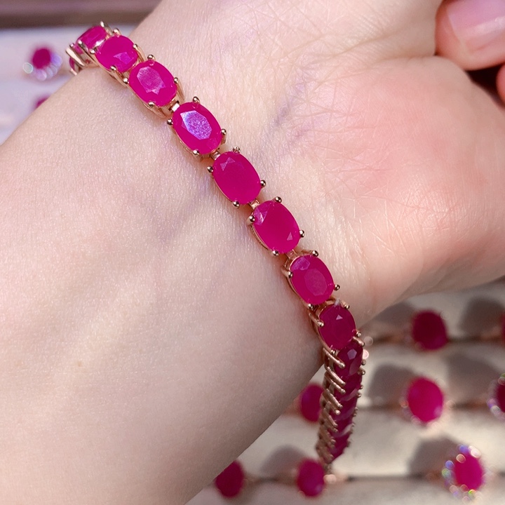 红宝石手链银S925镶嵌都**?