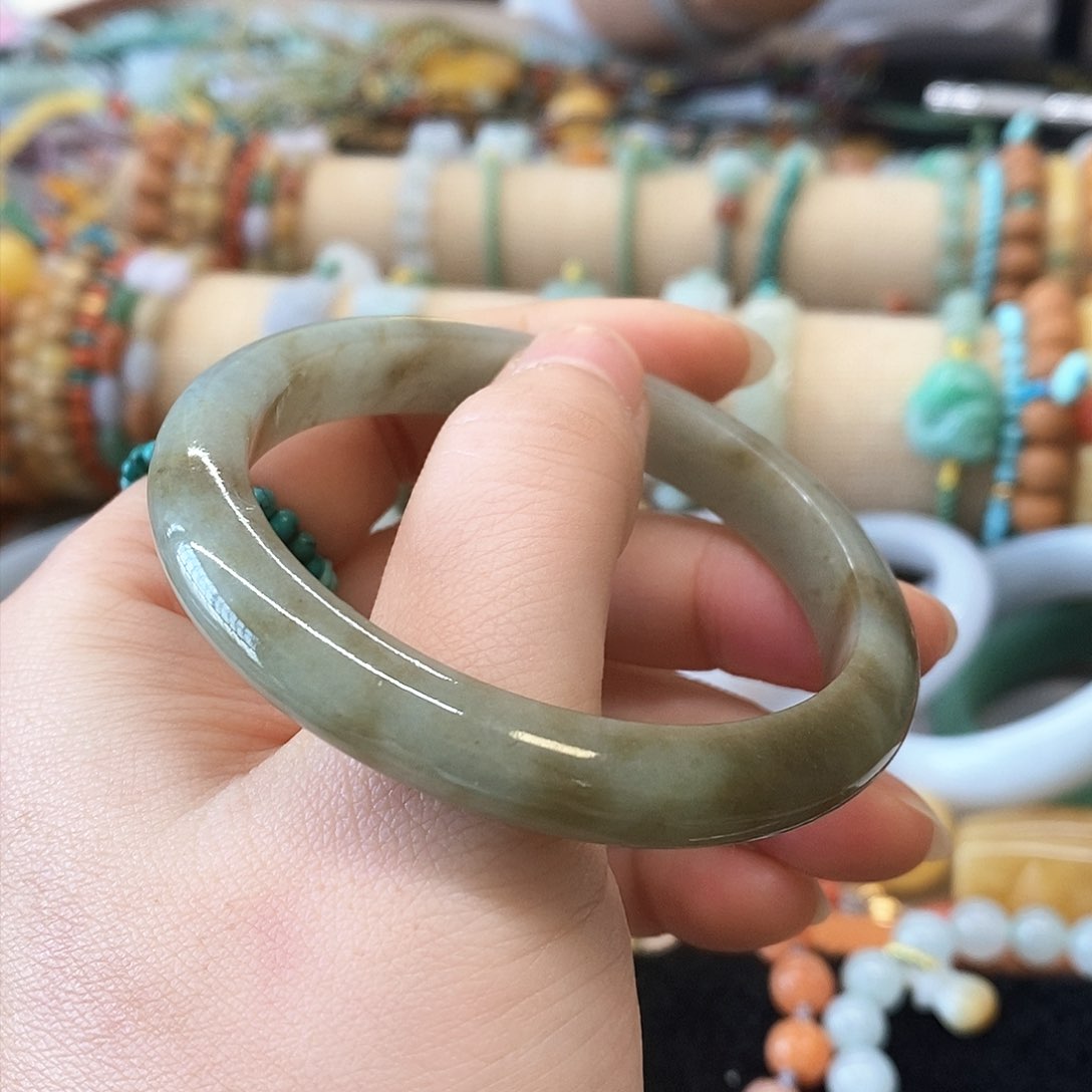 翡翠颈饰未镶嵌翡翠手镯55