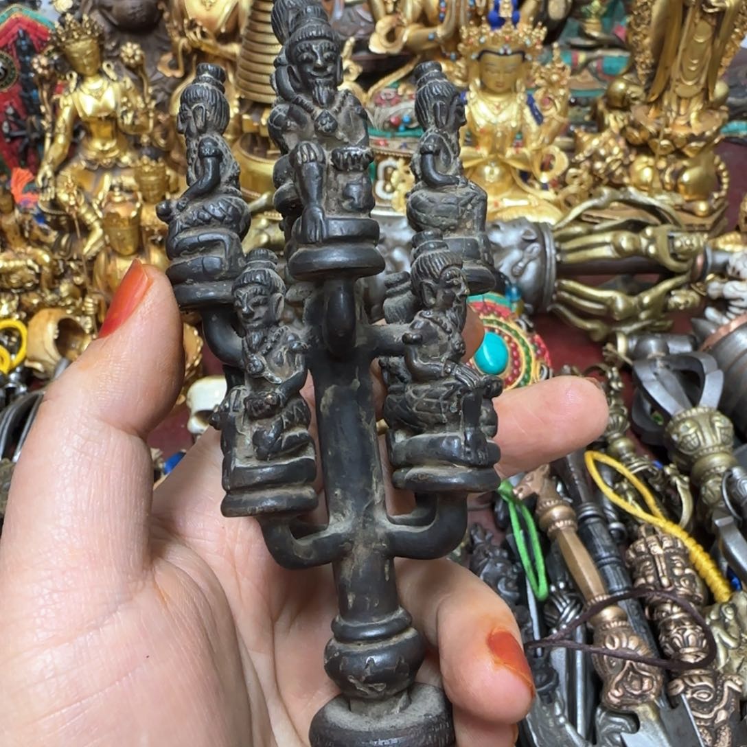 何****鑫创意家居工艺品吧主