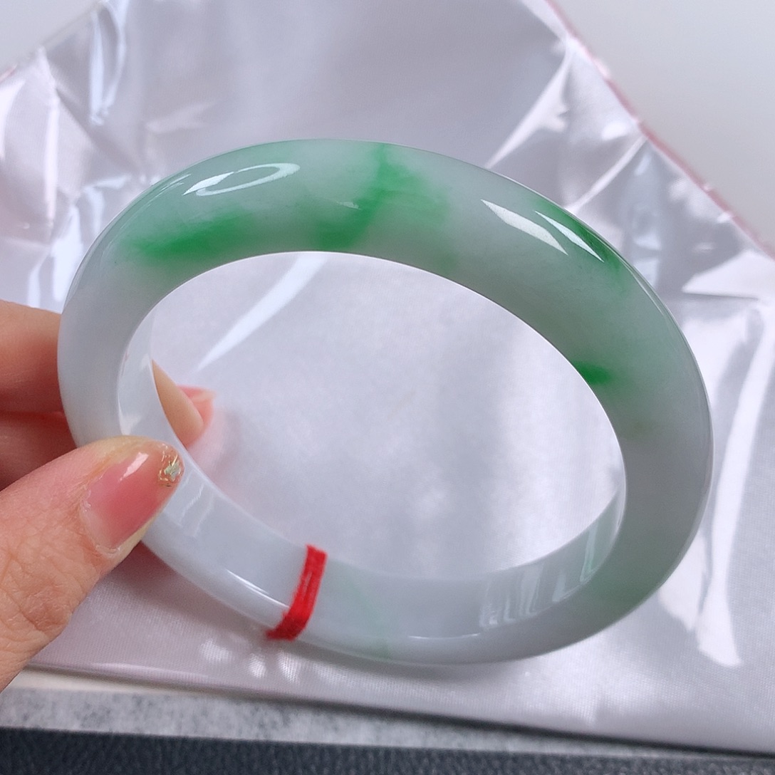 翡翠手镯未镶嵌 正圈①⑤②64圈