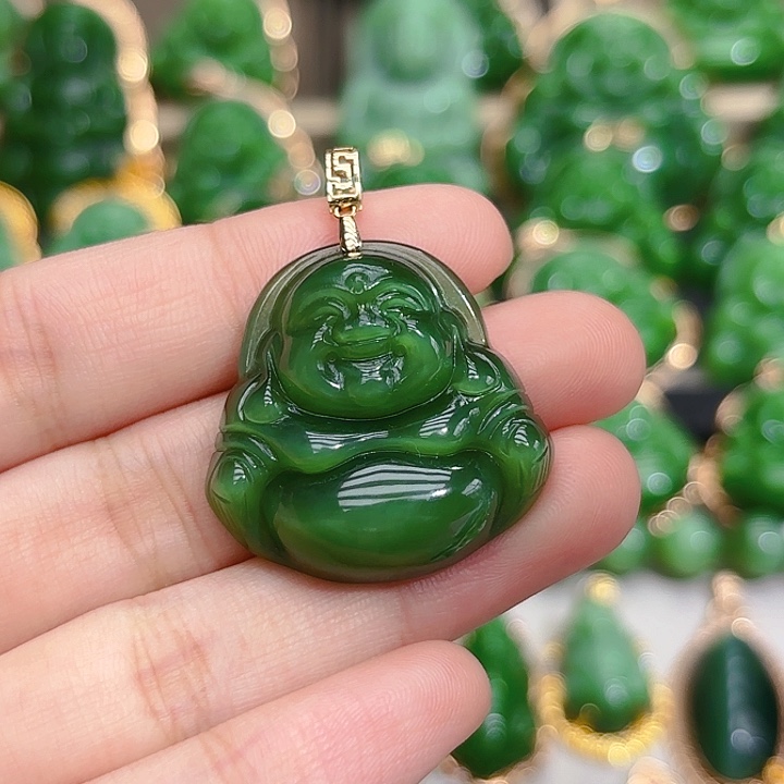 和田玉（碧玉）颈饰18K金镶嵌