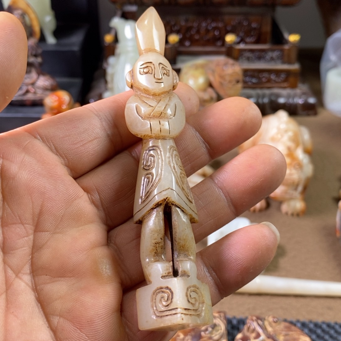 和田玉（糖玉）颈饰未镶嵌