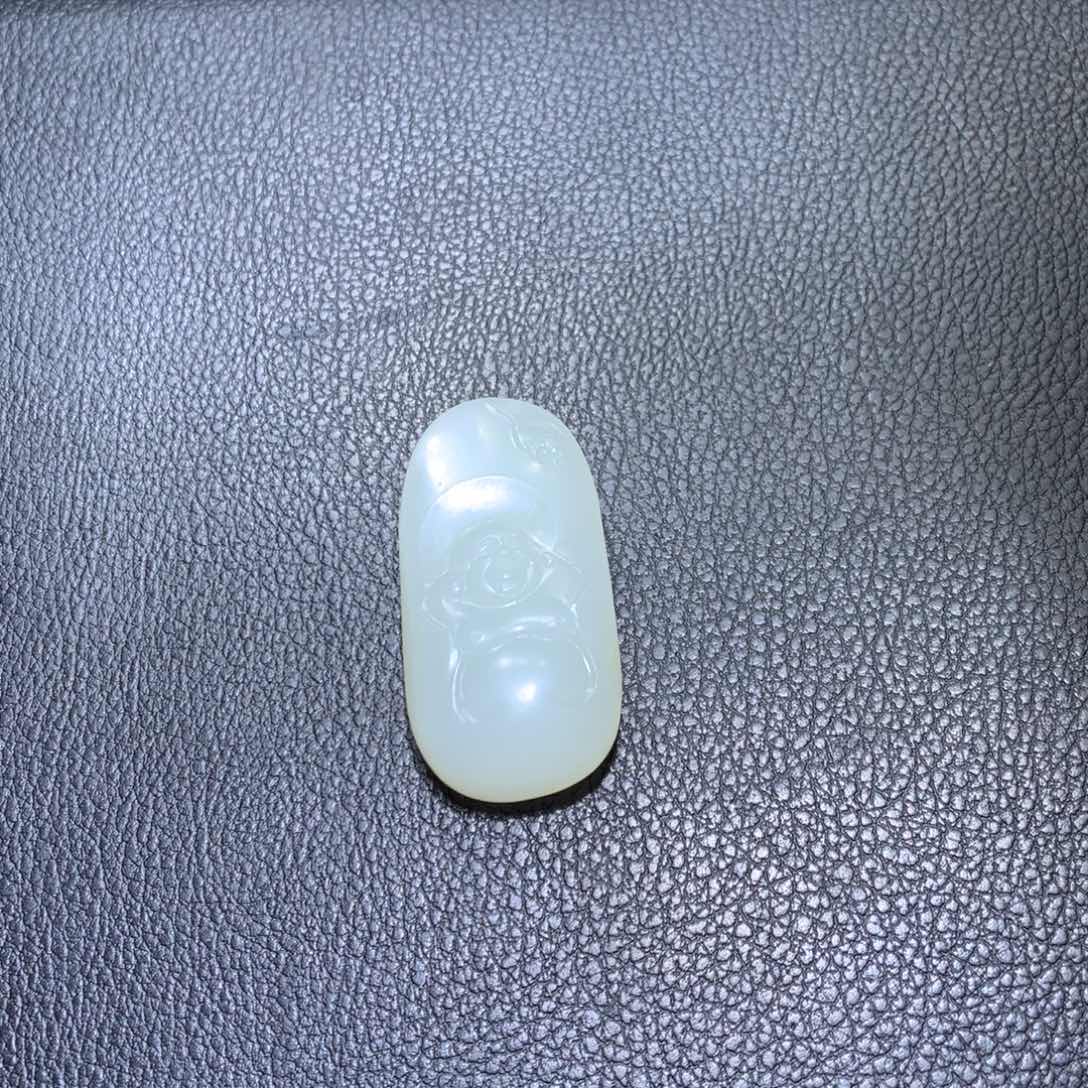 和田玉颈饰未镶嵌小*?