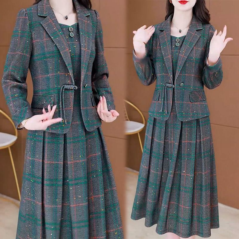 洋气两件套女2025春季新款连衣裙新款女高级时尚格纹西装套装女春