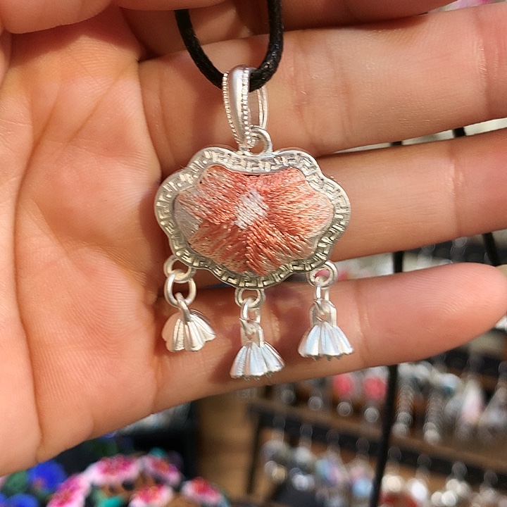 三醋酯纤维耳环耳钉