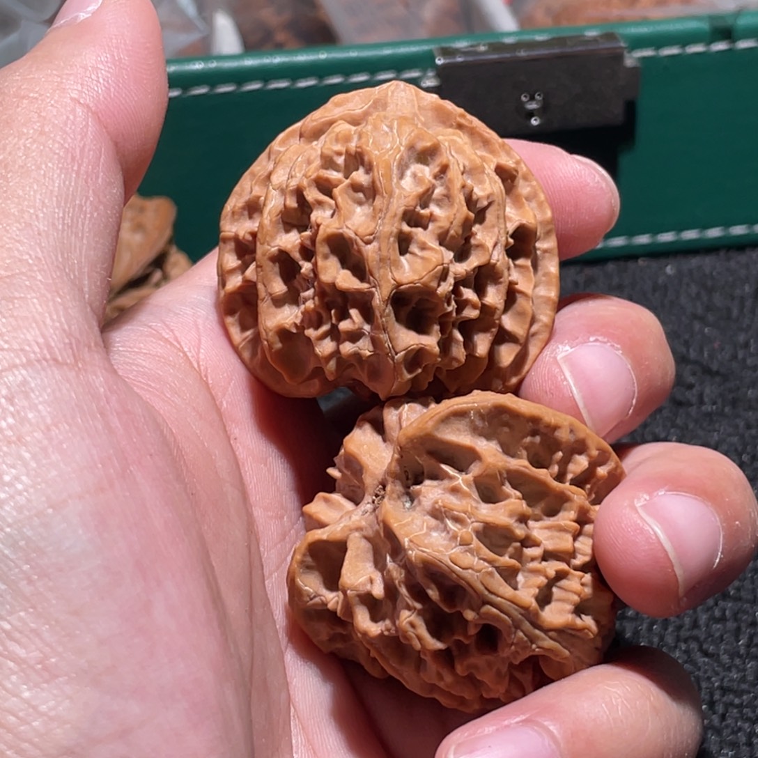 厚***物文玩核桃吊坠39.5全品王家坪一代苹果