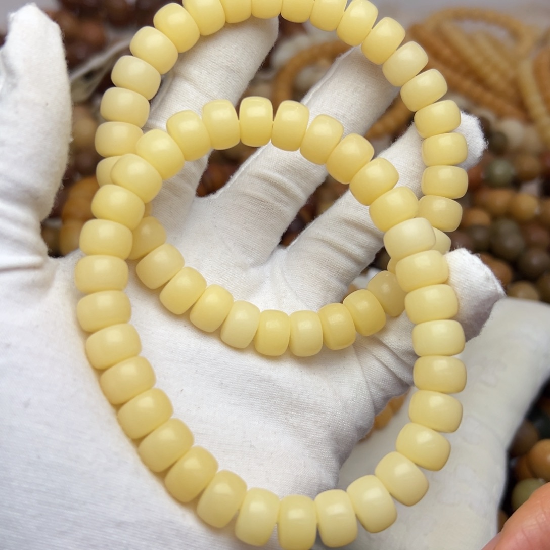 菩提根/象牙果吊坠11干磨缅小料特价890发一条